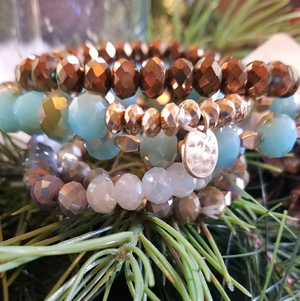 Bead bracelet, turquois.